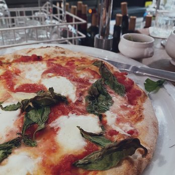La Perla - Italian Near Me - Amsterdam, New Hampshire La Perla - Italian Near Me - Amsterdam, New Hampshire
