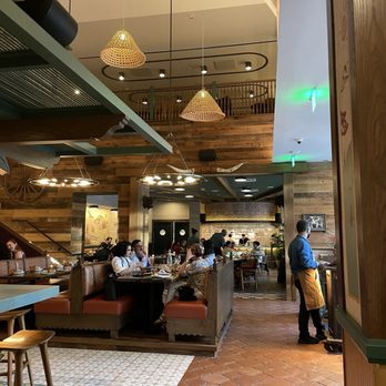 Ometeo - Interior dining area - Tex-Mex Near Me - Tysons, Virginia Ometeo - Interior dining area - Tex-Mex Near Me - Tysons, Virginia