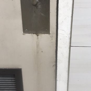 El Super - nasty scum in door handle! - Grocery Near Me - Los Angeles, California El Super - nasty scum in door handle! - Grocery Near Me - Los Angeles, California