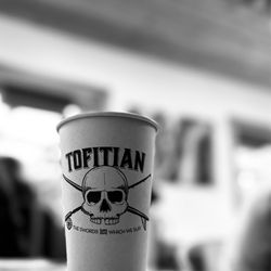 Tofitian Cafe - Wonderful warming beverages and cookie