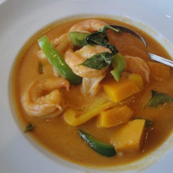 Kinnara Thai - close up pumpkin shrimp curry - Thai Near Me - Van Nuys, California