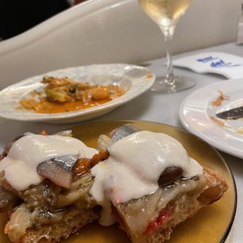 Bar del Pla - Sardines - Tapas Bars Near Me - Barcelona, B Bar del Pla - Sardines - Tapas Bars Near Me - Barcelona, B