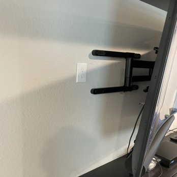 D.S. Services - T.V. Mounting - Handyman Near Me - Las Vegas, Nevada D.S. Services - T.V. Mounting - Handyman Near Me - Las Vegas, Nevada