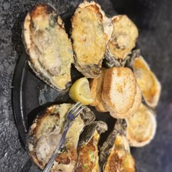 The Pearl Shreveport - Broiled Oyster Sampler
