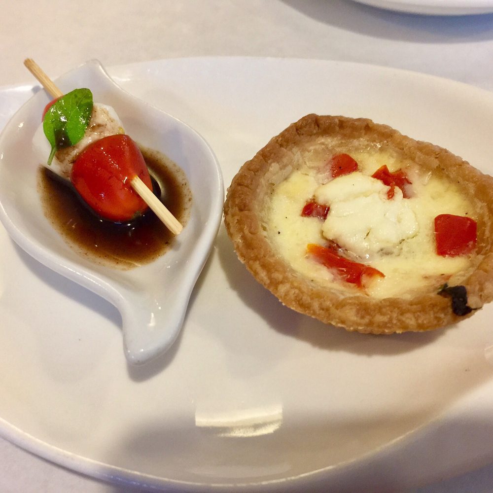 T-Buds - Quiche with classic afternoon tea - Desserts Near Me - Toronto, Ontario T-Buds - Quiche with classic afternoon tea - Desserts Near Me - Toronto, Ontario