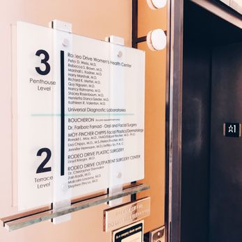 Quy Nguyen, MD - Elevator to the 3rd floor - Obstetricians & Gynecologists Near Me - Marina del Rey, California Quy Nguyen, MD - Elevator to the 3rd floor - Obstetricians & Gynecologists Near Me - Marina del Rey, California