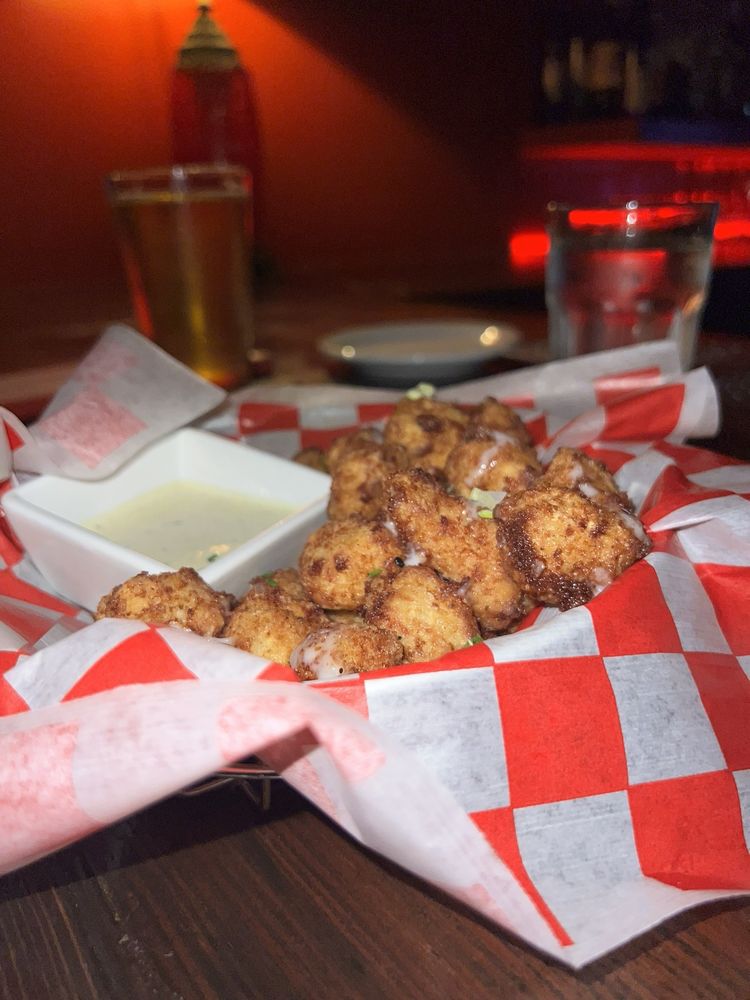 GIMME GIMME Updated November 2024 25 Photos & 15 Reviews 803 S St