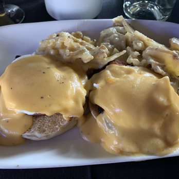 West Side Tavern - Tradition eggs Benedict. - Gastropubs Near Me - Longmont, Colorado West Side Tavern - Tradition eggs Benedict. - Gastropubs Near Me - Longmont, Colorado