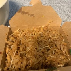 Chicken Pad Thai with MEDIUM HEAT