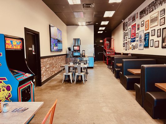 The Rec Pizza & Detroit Eats by null