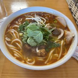Bun bo hue