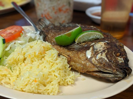 Antojitos Salvadorenos by null