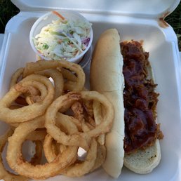 Pulled pork sandwich