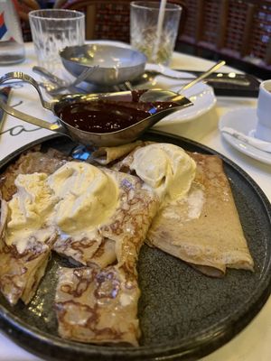 BRASSERIE LE TAMBOUR by null