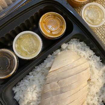 Savoy Kitchen - White meat chicken and rice - Asian Fusion Near Me - Alhambra, California Savoy Kitchen - White meat chicken and rice - Asian Fusion Near Me - Alhambra, California