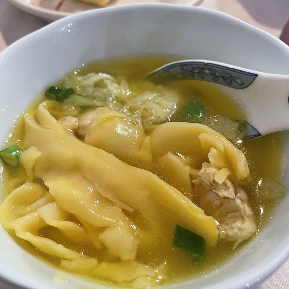 Hunan Bistro - Wonton Soup - Chinese Near Me - Middletown, Ohio Hunan Bistro - Wonton Soup - Chinese Near Me - Middletown, Ohio