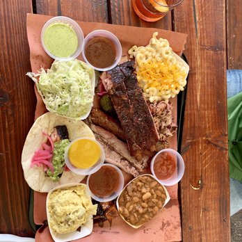 Matt's BBQ - BBQ feast - Food Trucks Near Me - Portland, Oregon