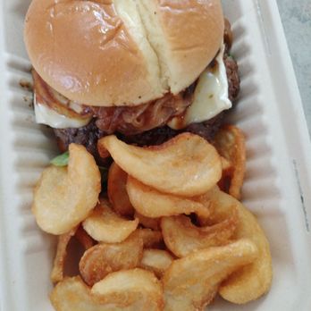 Mouthole BBQ - Gouda smashburger - Food Trucks Near Me - Sarasota, Florida Mouthole BBQ - Gouda smashburger - Food Trucks Near Me - Sarasota, Florida