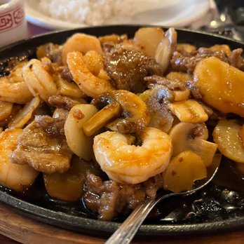 KAPATAD Kitchen and Cafe - Beef and Shrimp with Mushroom Oyster Sauce - Filipino Near Me - Austin, Texas KAPATAD Kitchen and Cafe - Beef and Shrimp with Mushroom Oyster Sauce - Filipino Near Me - Austin, Texas