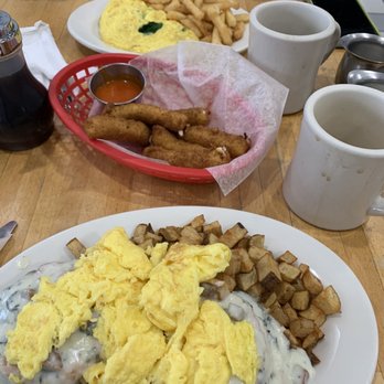 Ardmore Station Cafe - Sausage and biscuits, mozzarella sticks, omelette - Breakfast & Brunch Near Me - Ardmore, Pennsylvania