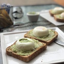 Coco's of Yarragon - Poached eggs on toast with avo