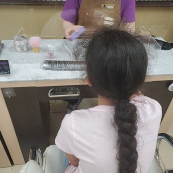 Mermaid Nails & Spa - They really are great here! Getting a quick repair. - Nail Salons Near Me - Groton, Connecticut