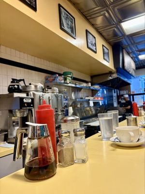 Johny's Luncheonette by null