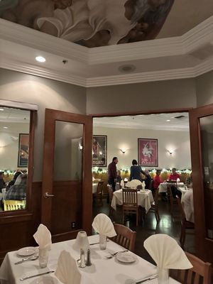 Mama Tosca's Italian Restaurant Fine Dining Est.1982 by null