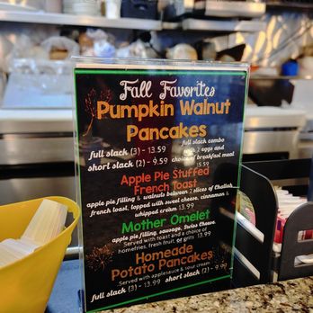 Highland Park Diner - Diners Near Me - Rochester, New York