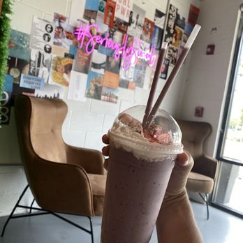 Dwntwn Social - Acai Sunrise Shake - Coffee & Tea Near Me - Tampa, Florida
