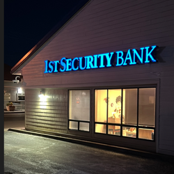 1st Security Bank - Waldport night sign
