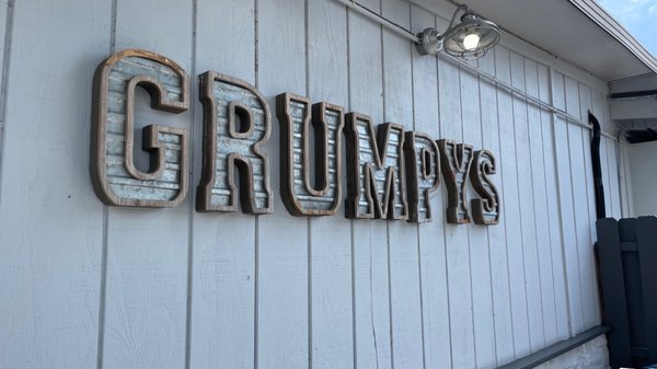 Grumpy's Restaurant by null