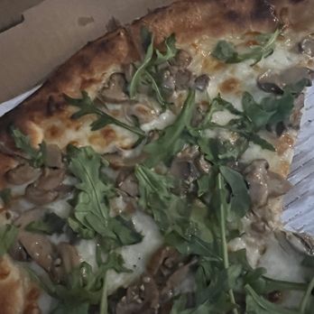 Sapori Di 786 Degrees - Funghi Pizza - Pizza Near Me - Pasadena, California Sapori Di 786 Degrees - Funghi Pizza - Pizza Near Me - Pasadena, California