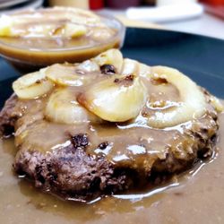 Hangry Houze - Hamburger steak