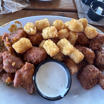 Pluckers Wing Bar - Round Rock - Buffalo Bites Entrée - American Near Me - Round Rock, Texas