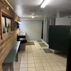 Deer Creek Campground - Bathhouse
