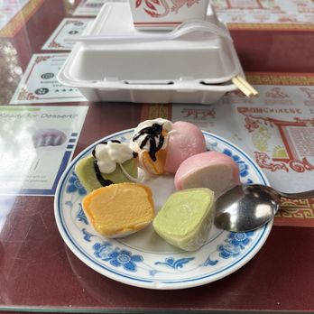 Double Dragon - General Taos chicken and mochi - Chinese Near Me - Gunnison, Colorado