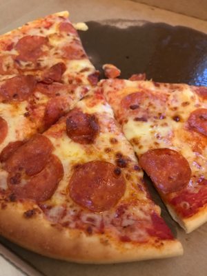 Pizza Hut - Worst pizza I've ever eaten. - LondonXGL