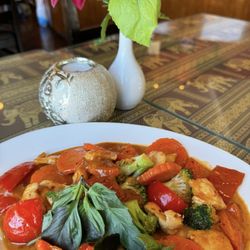 Baan Thai Restaurant - Chicken Stir Fried Curry Paste