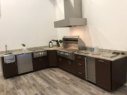 AMERICAN OUTDOOR CABINETS - Updated May 2024 - 49 Photos - 10530 Portal