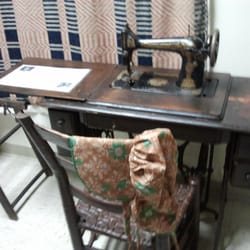 Breathitt County Museum - Sewing Machine!