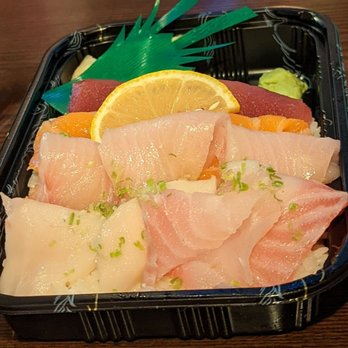 Kirazu Sushi - Another view of the Chirashi, generous slices - Japanese Near Me - Hicksville, New York Kirazu Sushi - Another view of the Chirashi, generous slices - Japanese Near Me - Hicksville, New York