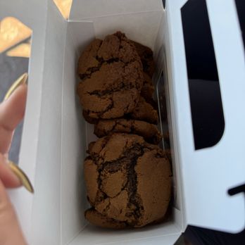 Harbour Galley - Gingerbread cookies (Holiday season 2024) - New American Near Me - Anaheim, California