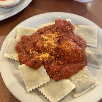 Luigi's - Ravioli with meatballs, tender meatballs, tasty sauce, lots of meat in the ravioli - Italian Near Me - Pacifica, California