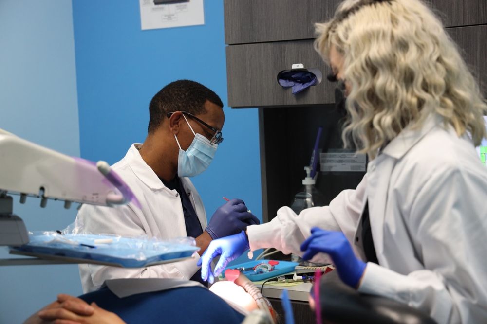 FRESCA DENTAL Updated September 2024 17 Photos 10121 Lake June Rd