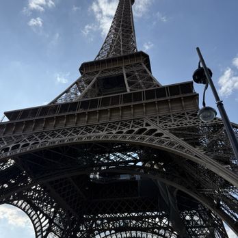 La Tour Eiffel - Landmarks & Historical Buildings Near Me - Paris, 75 La Tour Eiffel - Landmarks & Historical Buildings Near Me - Paris, 75