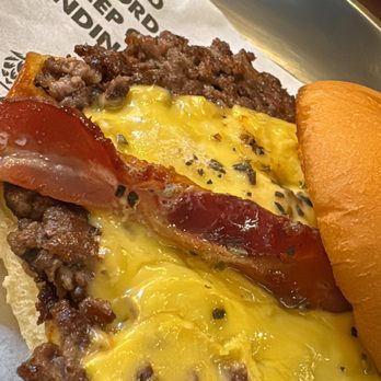 El Desembarco - Burgers Near Me - Miami Beach, Florida El Desembarco - Burgers Near Me - Miami Beach, Florida