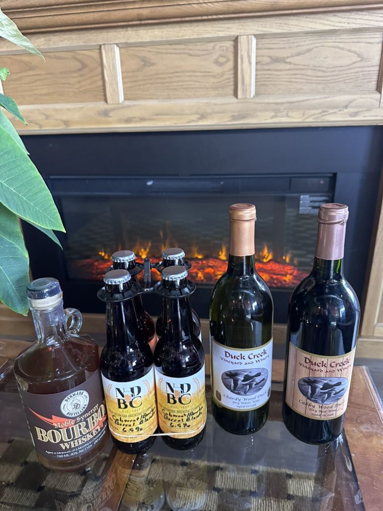 Duck Creek Vineyard and Winery Logo