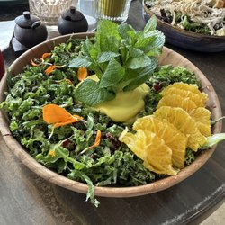 Café Feel Good - Moroccan mint salad