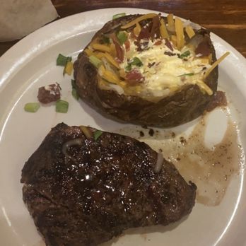 Santa Fe Cattle - Bubba's Sirloin - Steakhouses Near Me - Midwest City, Oklahoma